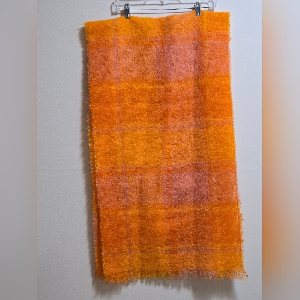 Rectangular Plaid mohair and wool scarf color orange and yellow - Picture 4 of 5